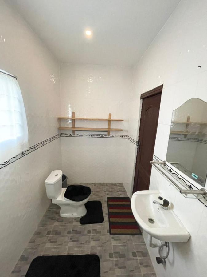 Detouz Lodging Apartment Accra Exterior foto