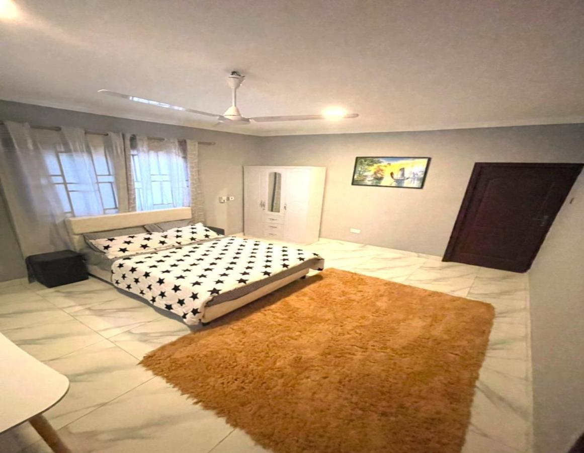 Detouz Lodging Apartment Accra Exterior foto